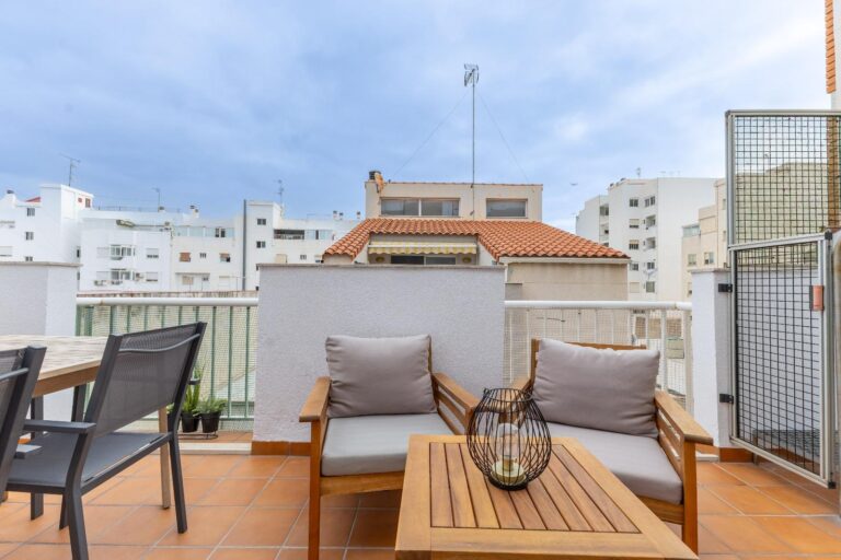 WhatsApp Image 2025-09-28 at 21.13.48 (2)