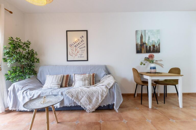 WhatsApp Image 2025-09-28 at 21.13.50 (2)